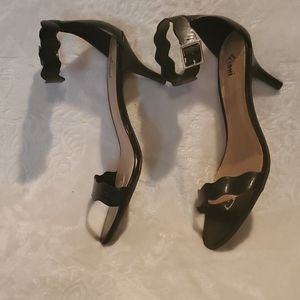 Black Low-Heel Sandals